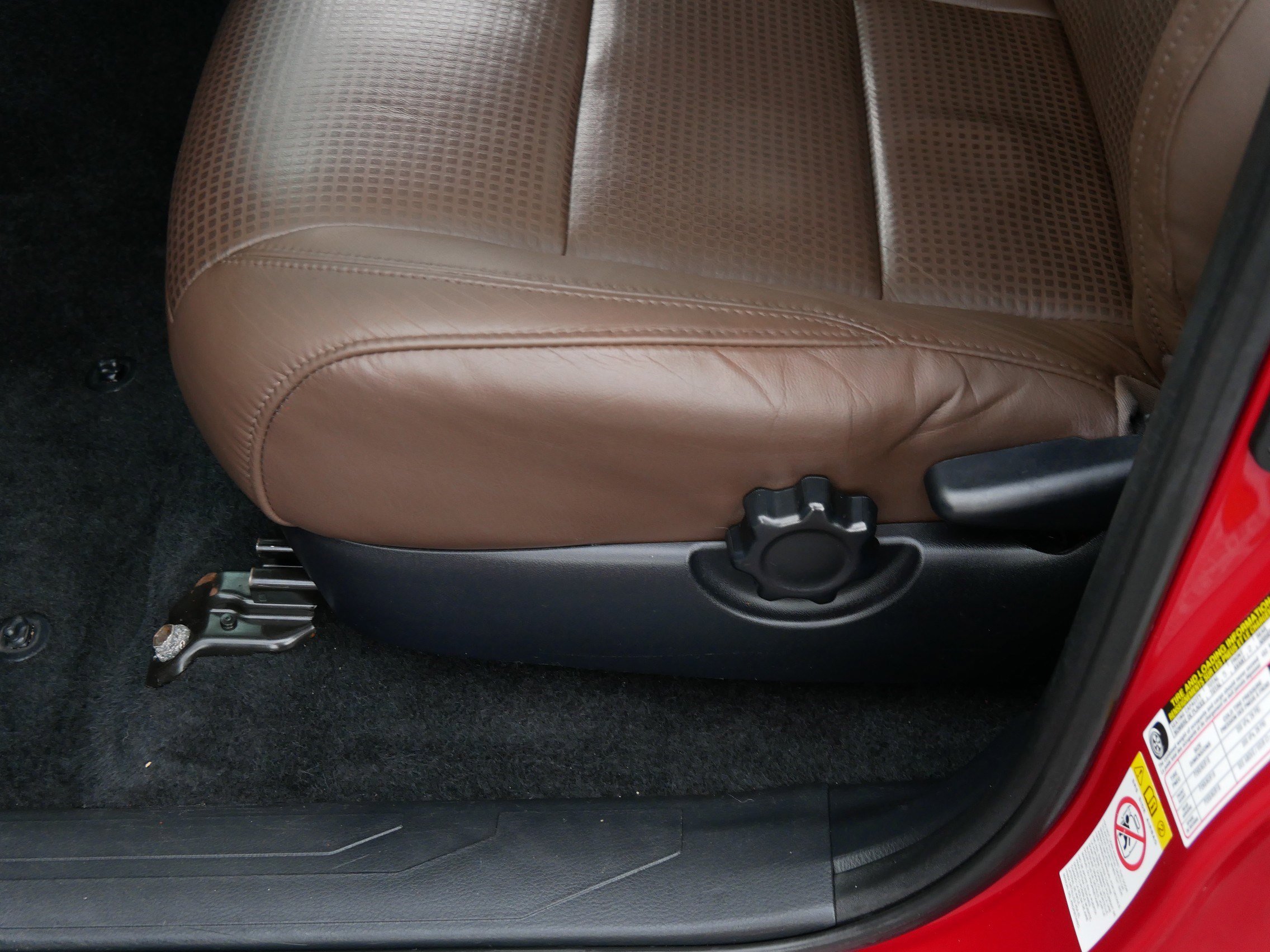 Used 2019 Toyota Tacoma Limited image 20