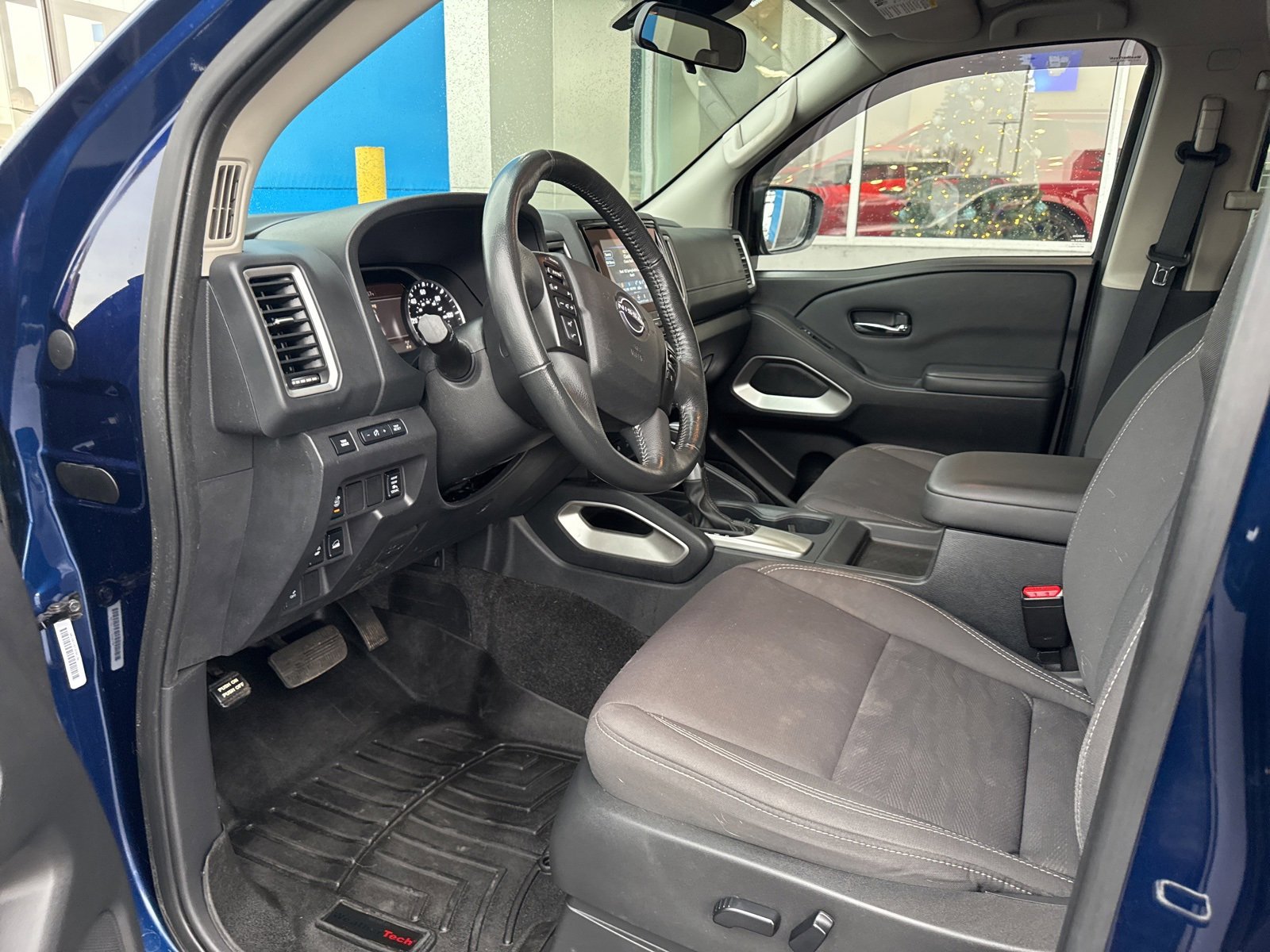 Used 2022 Nissan Frontier SV image 18