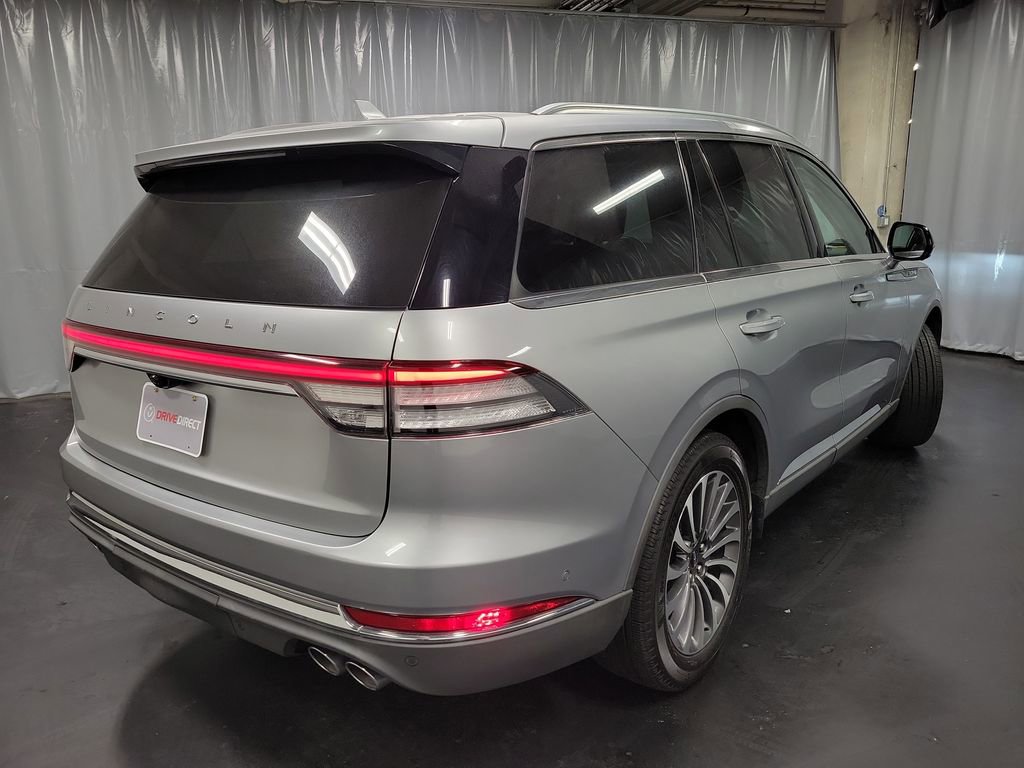 Used 2020 Lincoln Aviator Reserve w/ Equipment Group 201A image 9