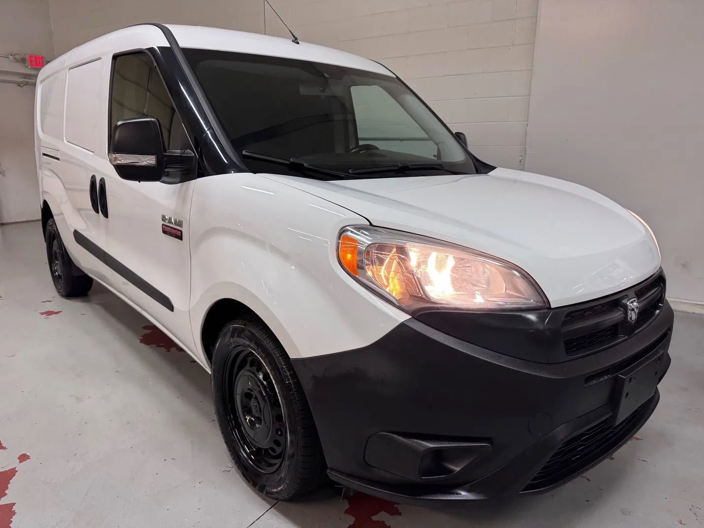 Used 2017 RAM ProMaster City Tradesman w/ Rear Back-up Camera Group FWD image 1