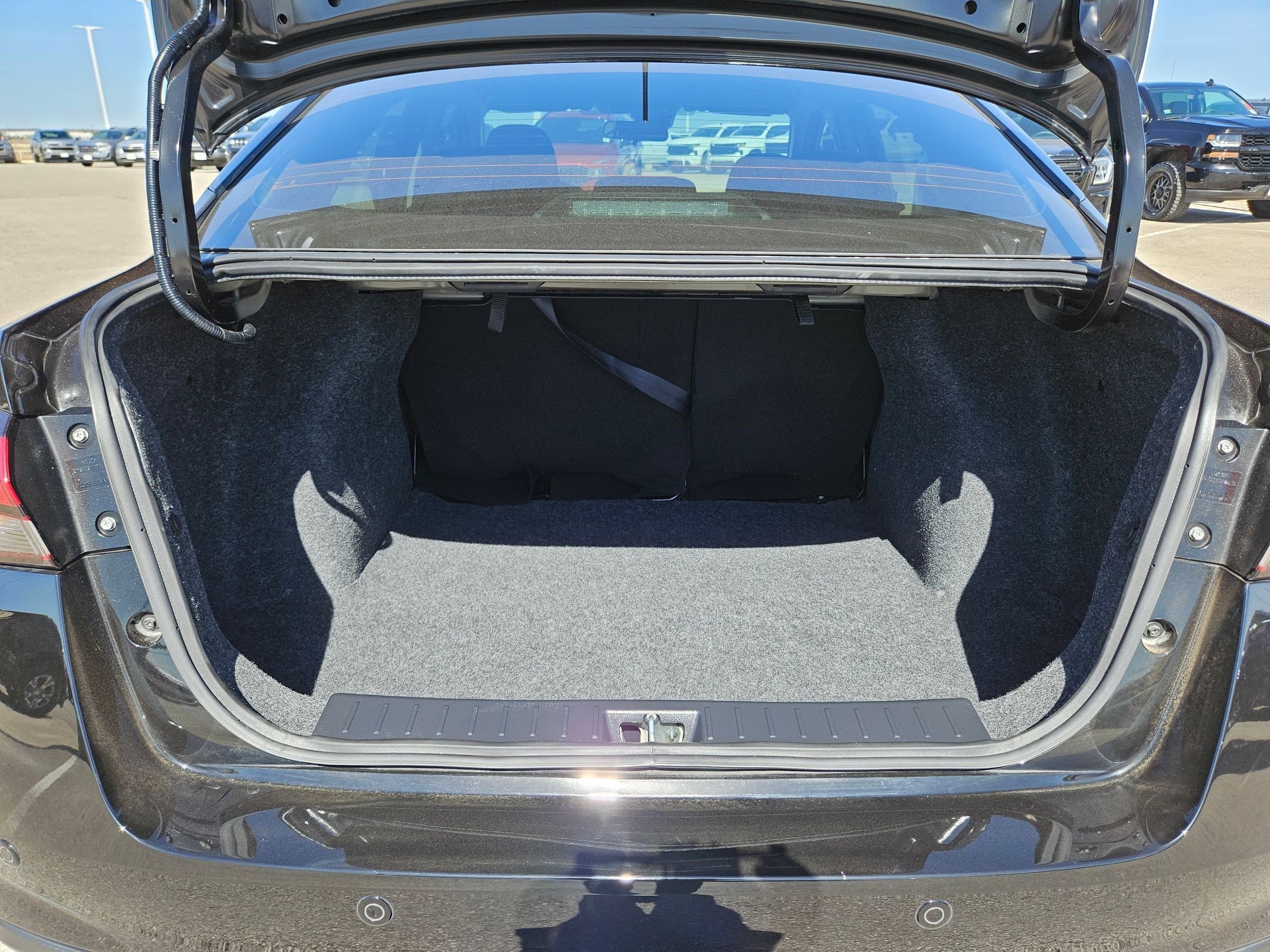 Used 2025 Nissan Versa S w/ S Plus Package image 24