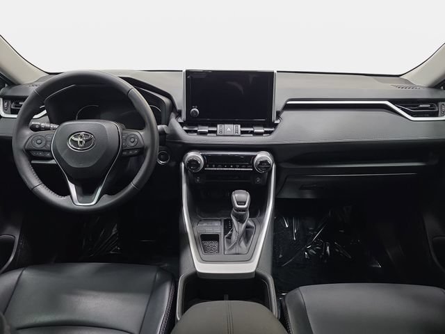 Used 2023 Toyota RAV4 XLE Premium FWD image 10