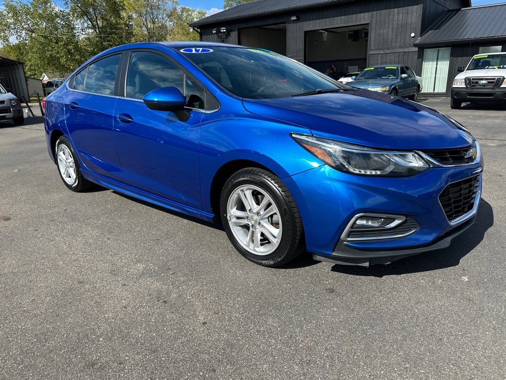 Used 2017 Chevrolet Cruze LT w/ Convenience Package