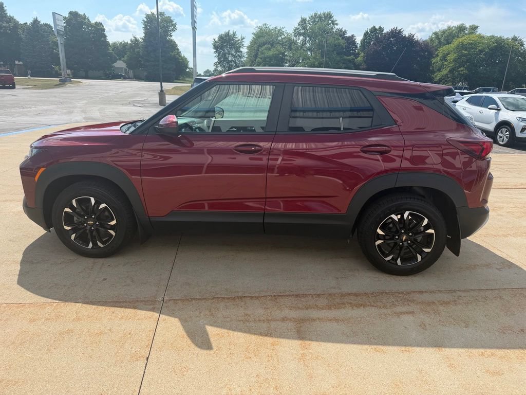 Used 2022 Chevrolet TrailBlazer LT w/ Convenience Package FWD image 6