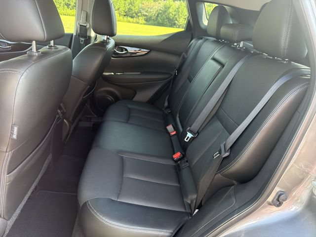 Used 2018 Nissan Rogue Sport SL FWD image 22