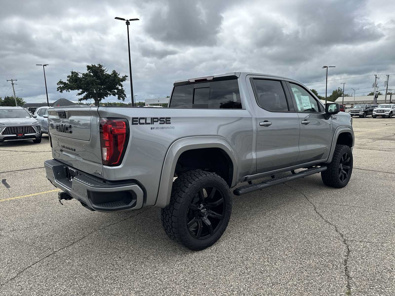 New 2025 GMC Sierra 1500 Elevation w/ Elevation Premium Package AWD/4WD image 8