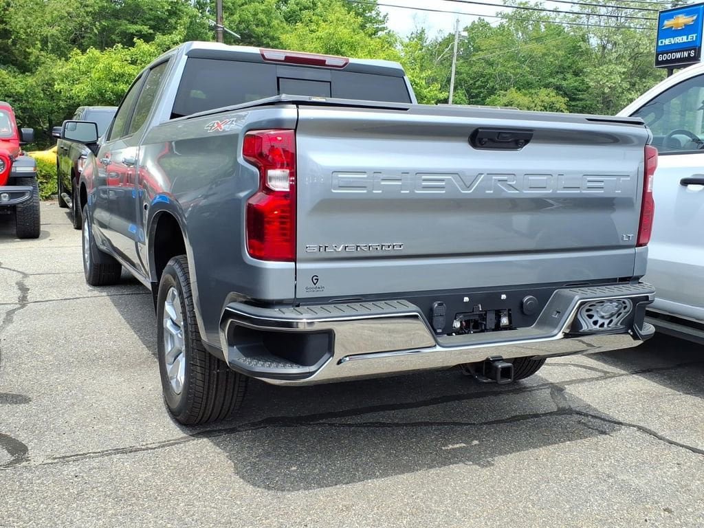 New 2026 Chevrolet Silverado 1500 LT w/ Convenience Package II AWD/4WD image 7