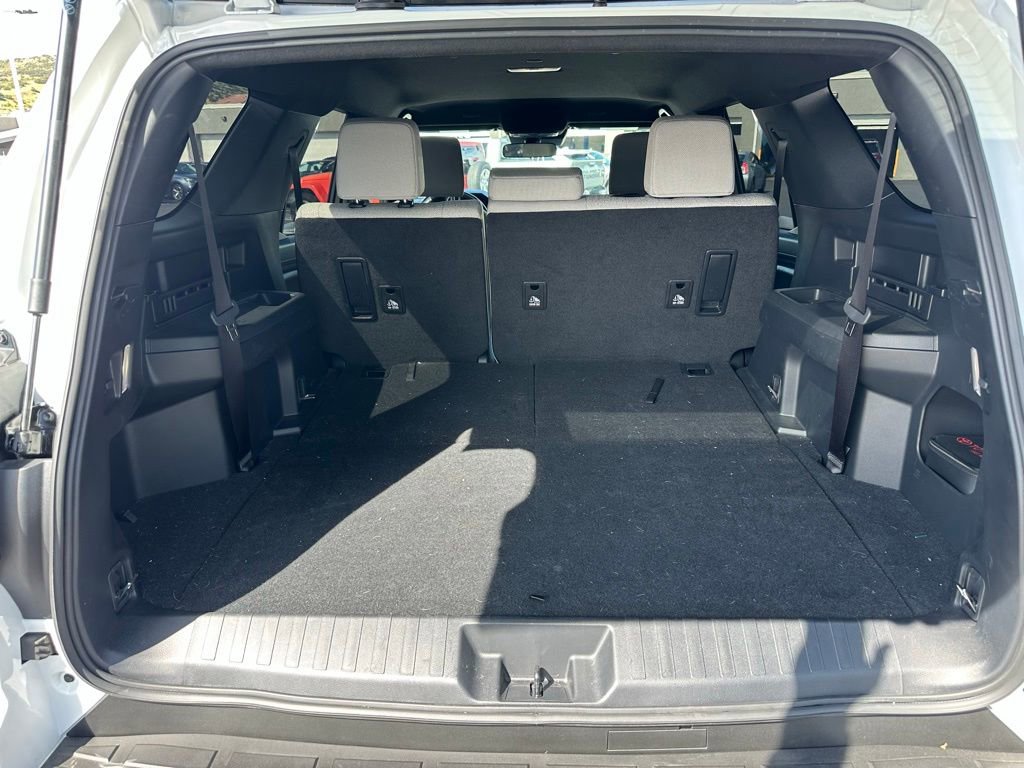 Certified 2025 Toyota 4Runner SR5 image 5