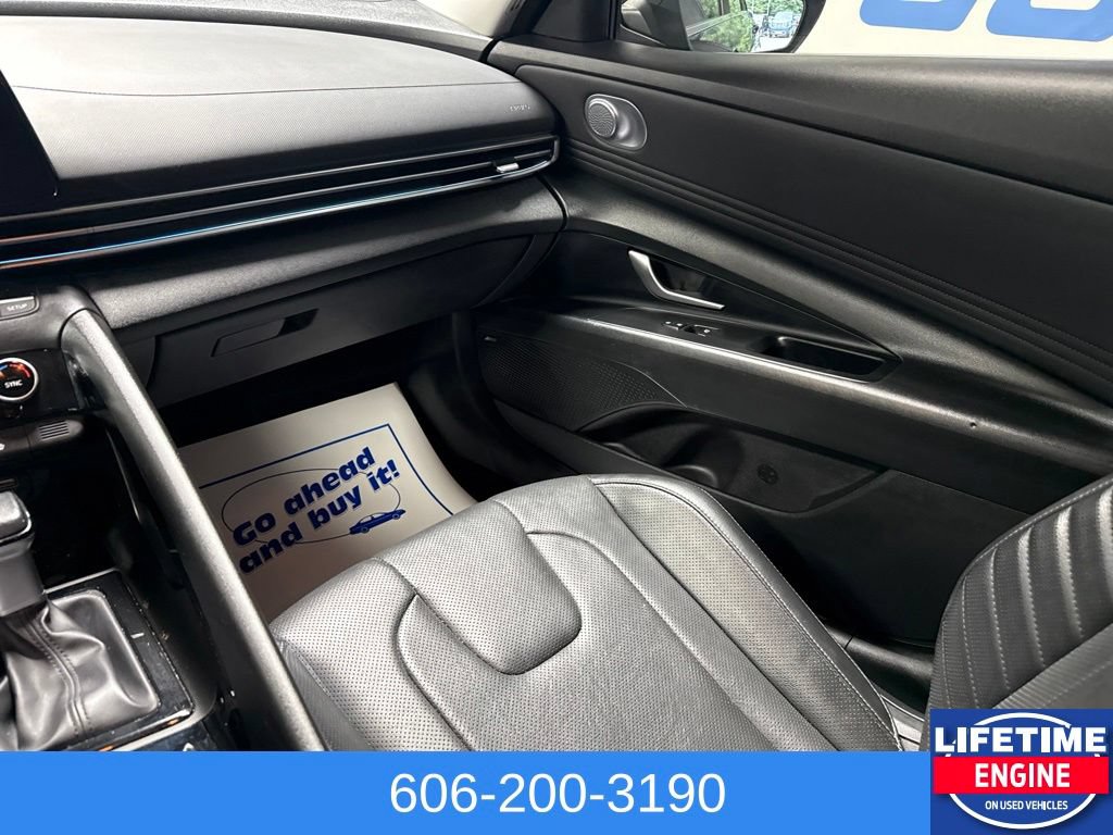 Used 2023 Hyundai Elantra Limited w/ Cargo Package FWD image 16