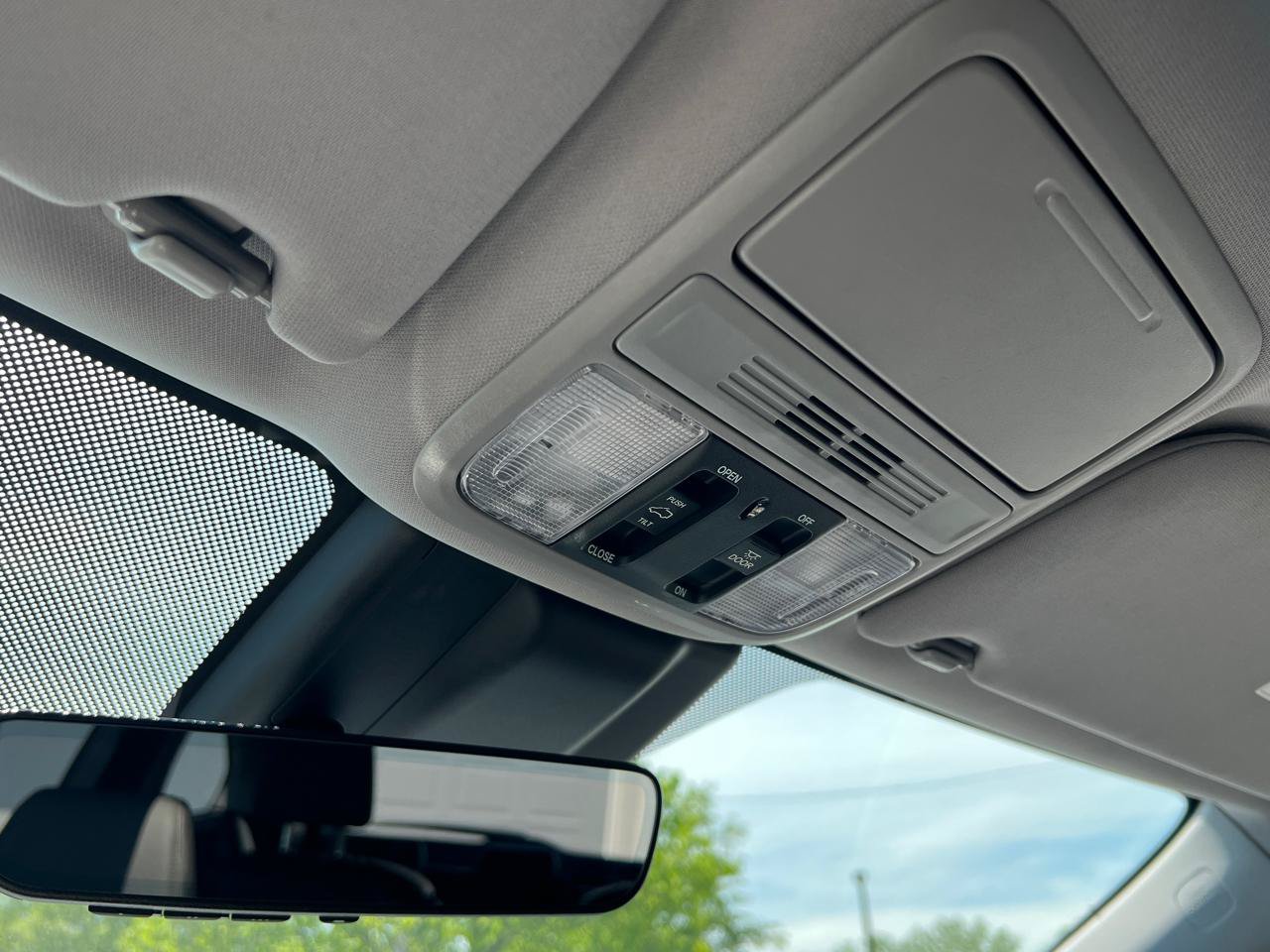 Used 2019 Honda Odyssey EX-L image 25