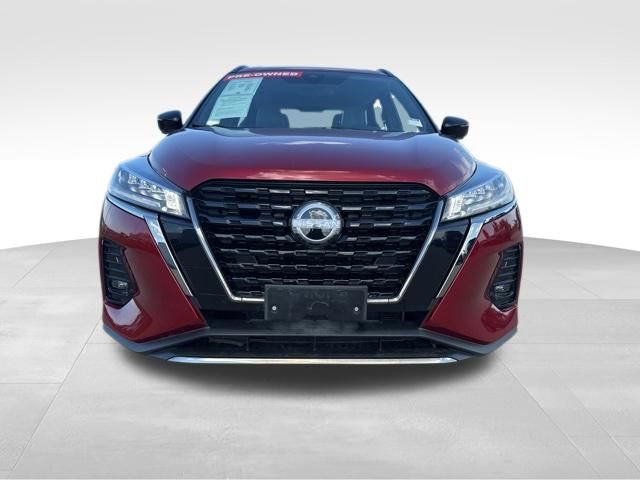 Used 2023 Nissan Kicks SR w/ SR Premium Package FWD image 4