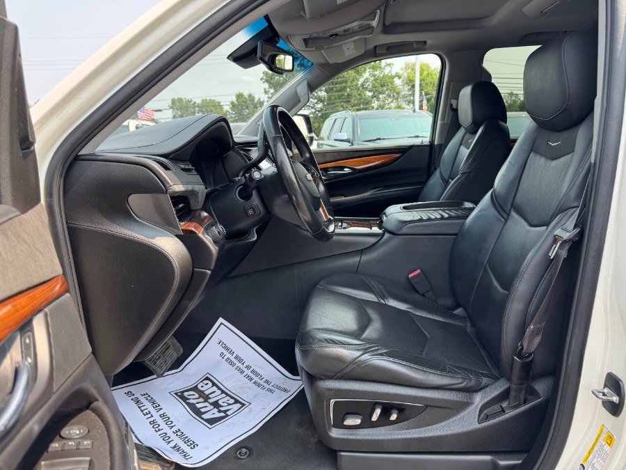 Used 2015 Cadillac Escalade Premium AWD/4WD image 15