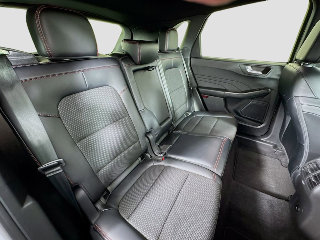 Used 2025 Ford Escape ST-Line w/ Tech Pack #1 image 29