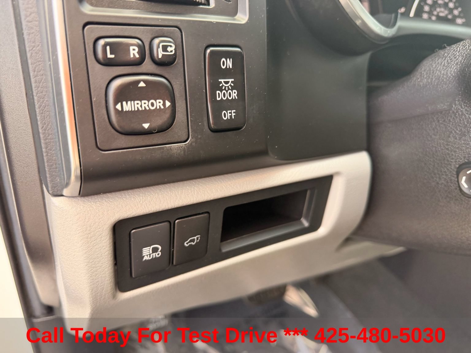 Used 2020 Toyota Sequoia Limited w/ Safety & Convenience Package AWD/4WD image 28