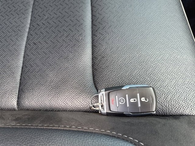 Used 2025 RAM 1500 Laramie image 17