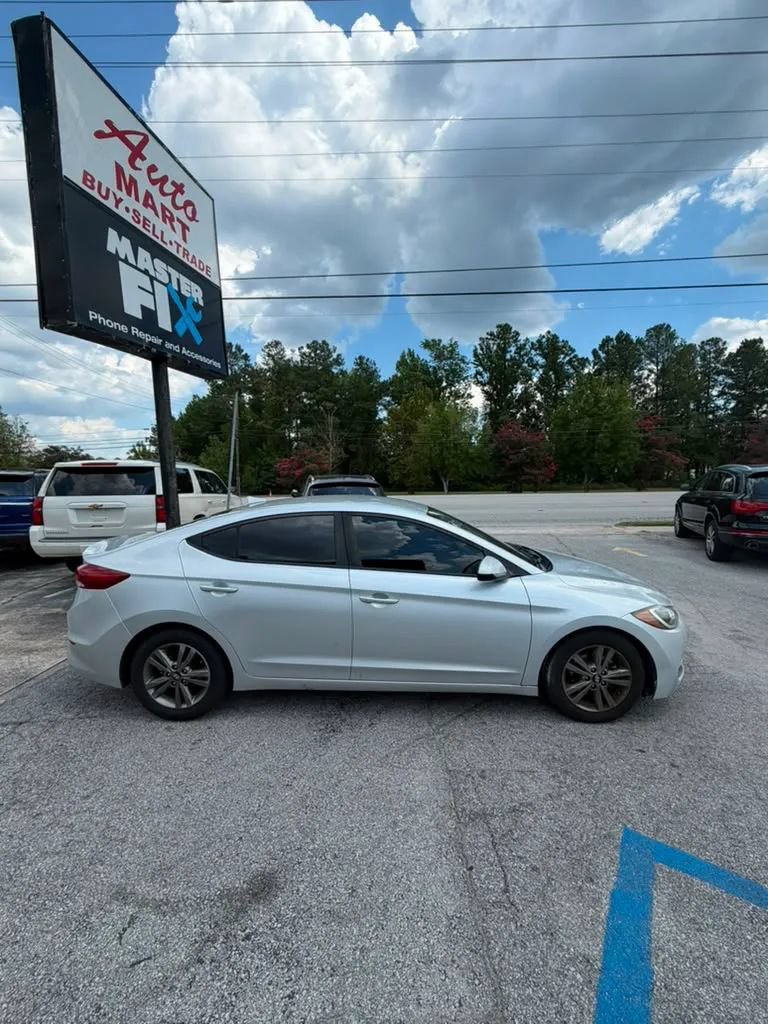 Used 2018 Hyundai Elantra SEL FWD image 8