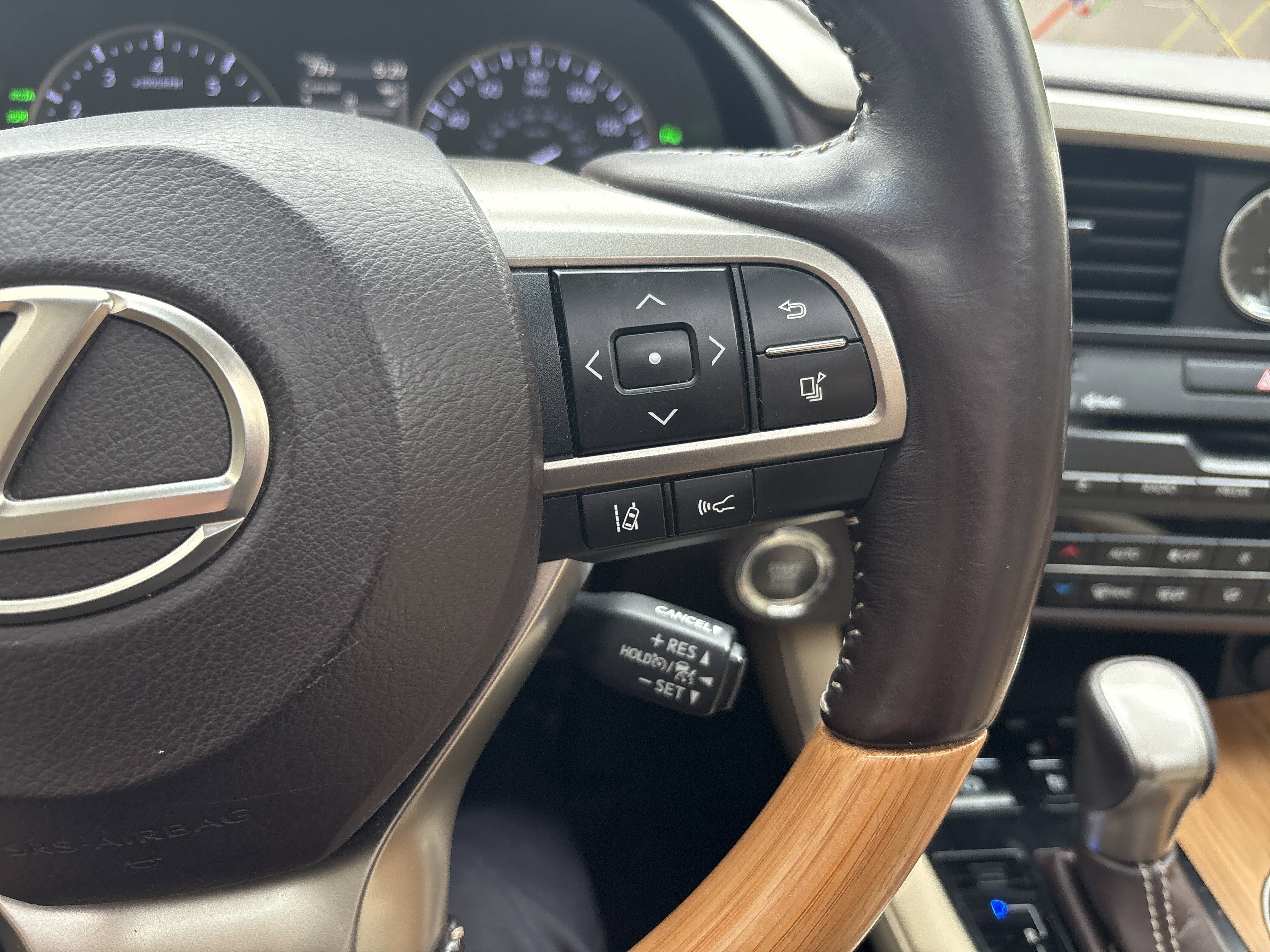 Used 2018 Lexus RX 350L AWD image 20
