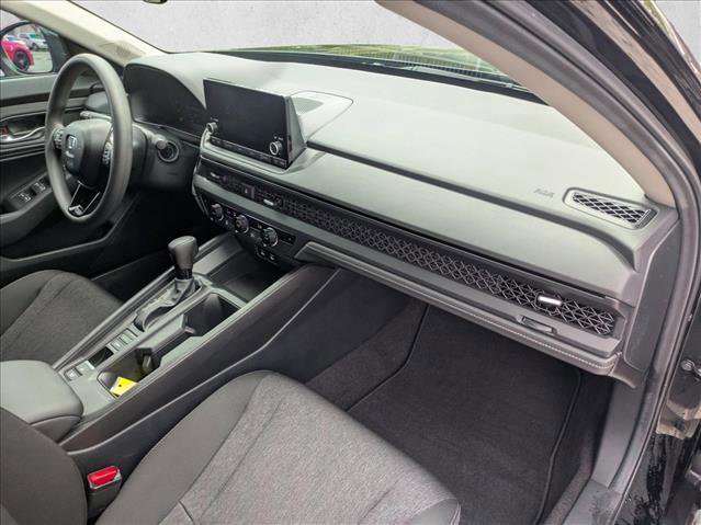 Certified 2025 Honda Accord SE image 18