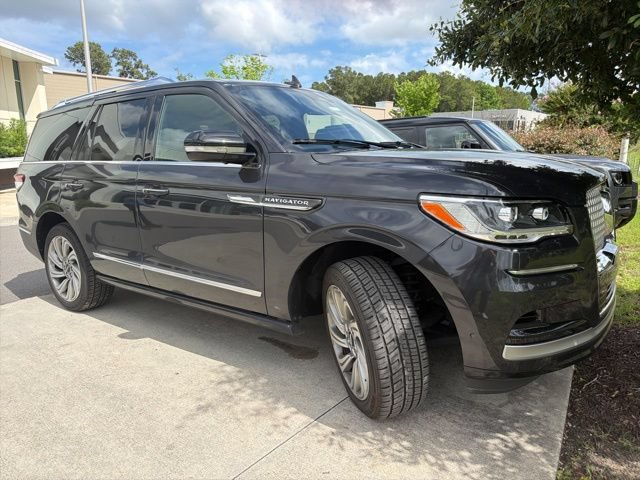 Certified 2022 Lincoln Navigator Reserve AWD/4WD image 6