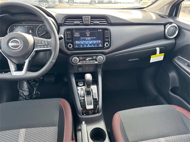 New 2025 Nissan Versa SR w/ Trunk Package image 17