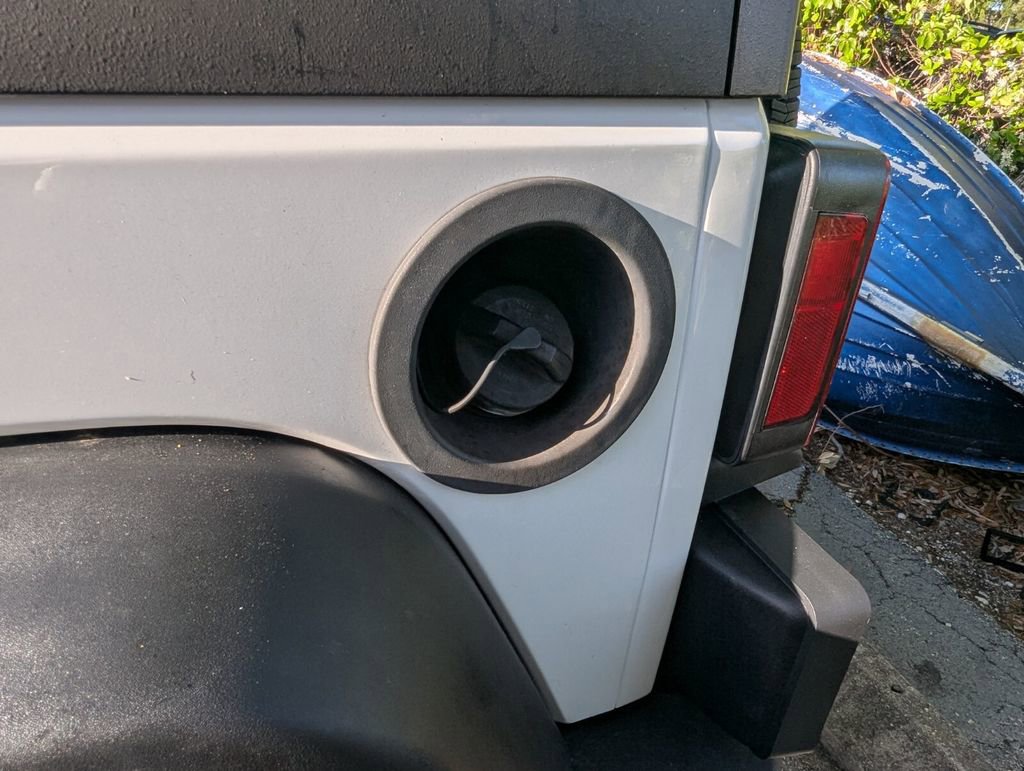 Used 2018 Jeep Wrangler Unlimited Sport S AWD/4WD image 10