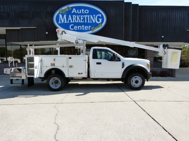Used 2017 Ford F450 XL w/ Snow Plow Prep Package image 31