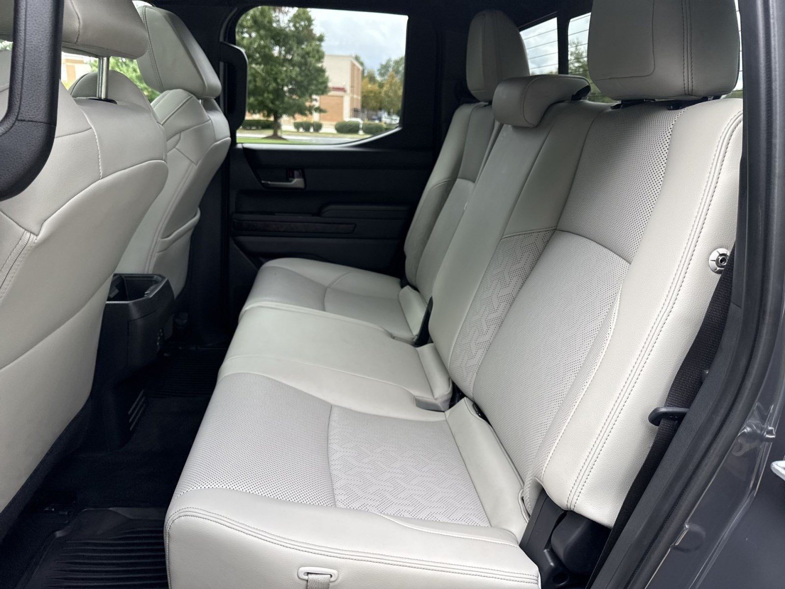 Used 2024 Toyota Tacoma Limited w/ Limited Package (LT) AWD/4WD image 25