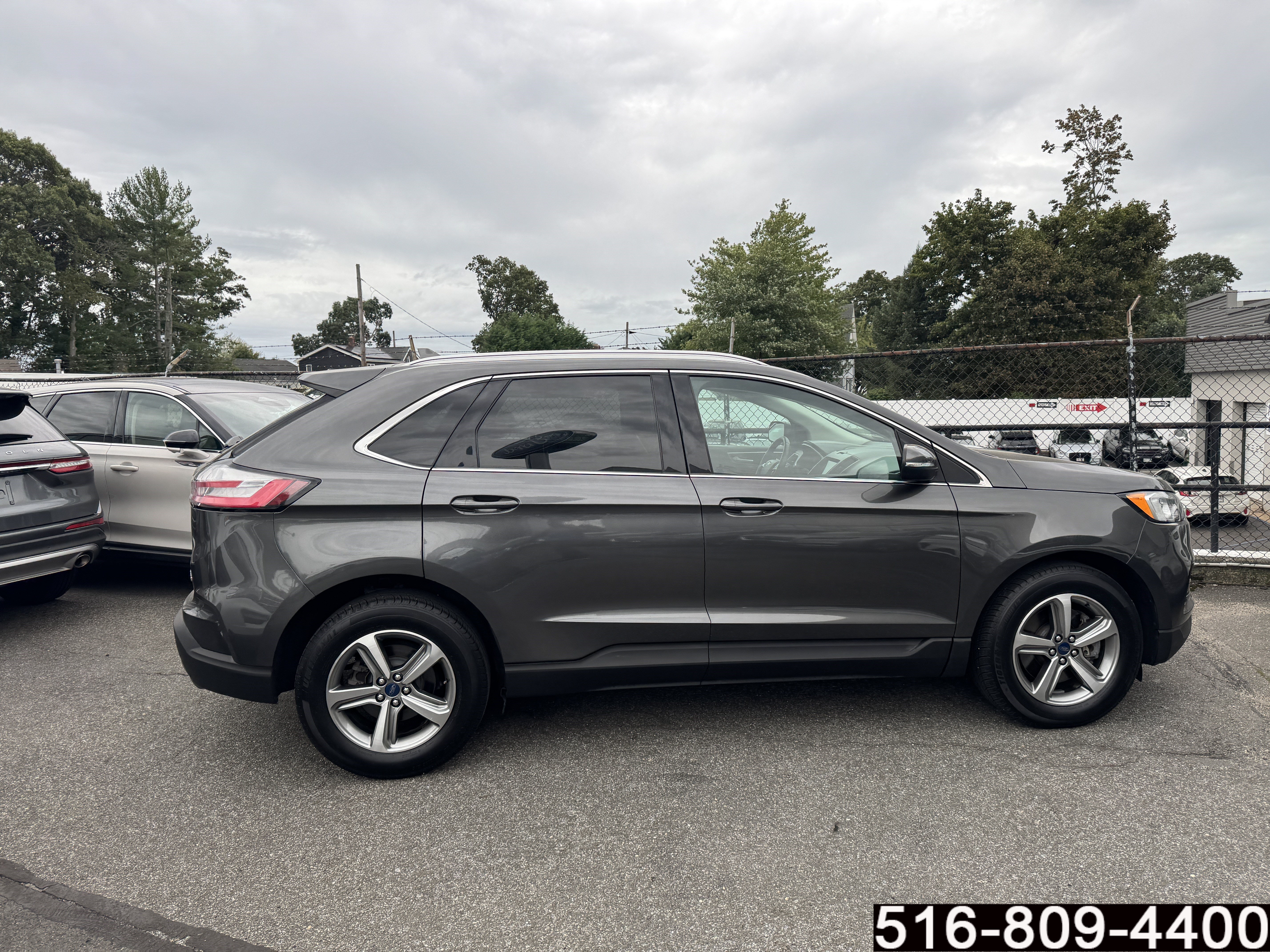 Used 2019 Ford Edge SEL w/ Equipment Group 201A AWD/4WD image 4