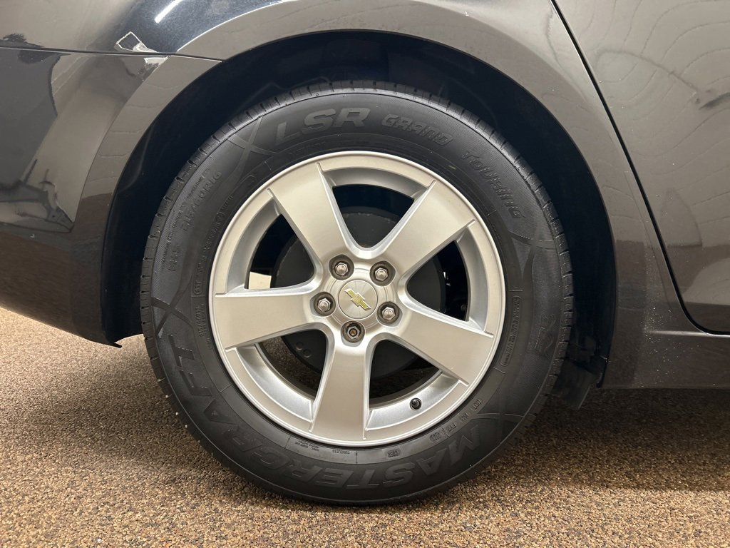 Used 2015 Chevrolet Cruze LT image 26