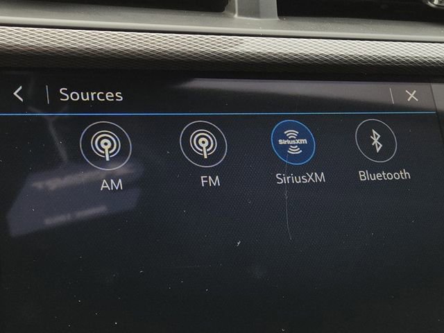 Used 2023 Buick Encore GX Preferred w/ Cold Weather Comfort Package AWD/4WD image 4