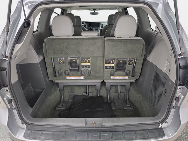 Used 2015 Toyota Sienna XLE w/ XLE Navigation Package AWD/4WD image 35