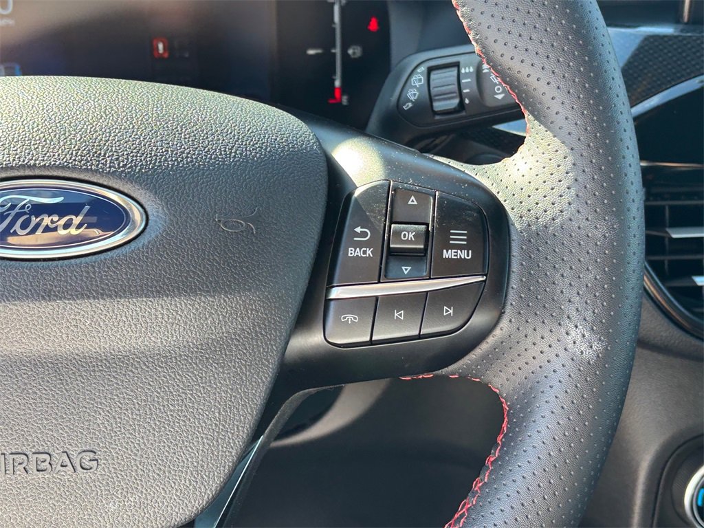 Used 2025 Ford Escape ST-Line image 17