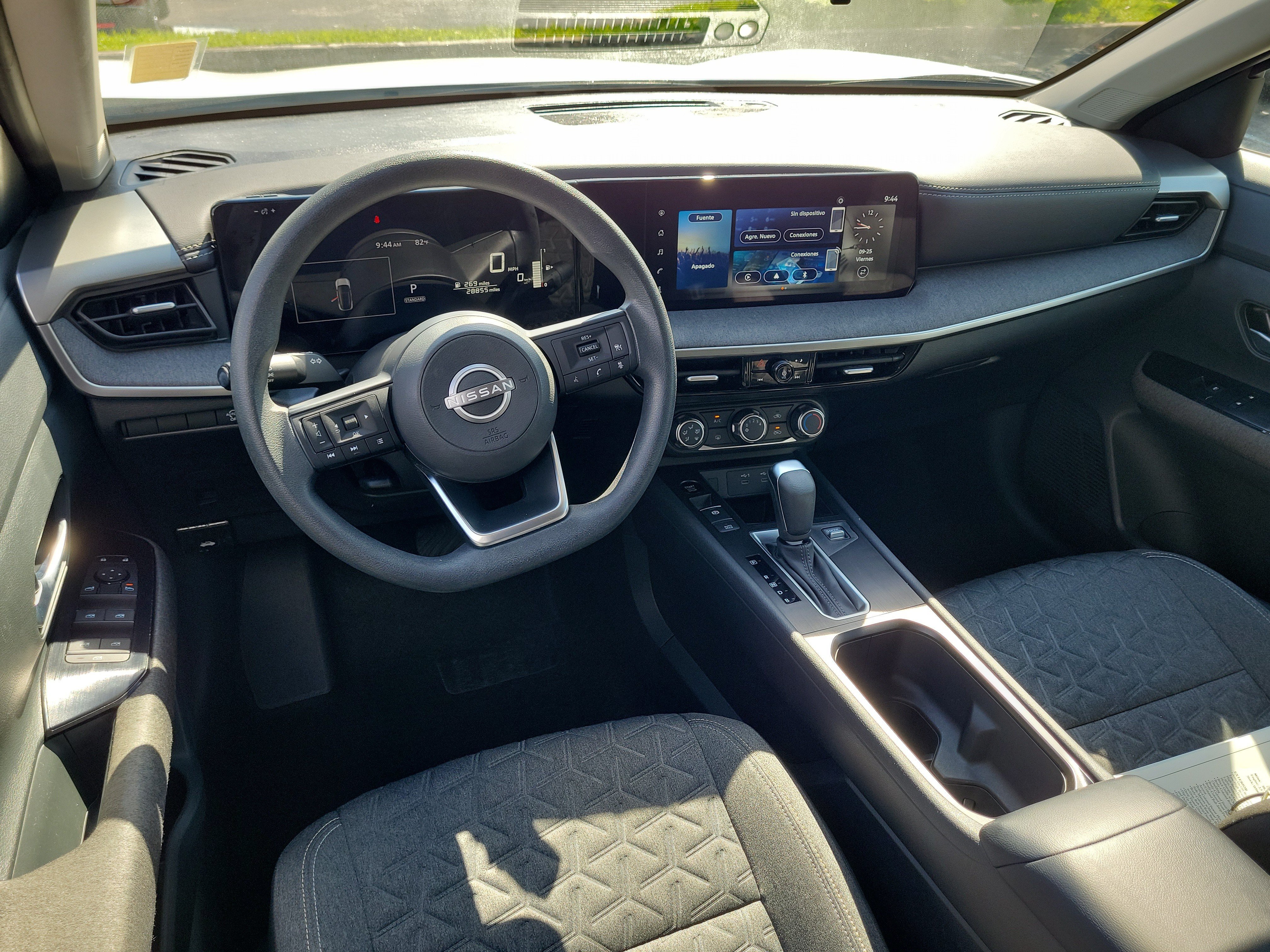 Certified 2025 Nissan Kicks SV FWD image 14