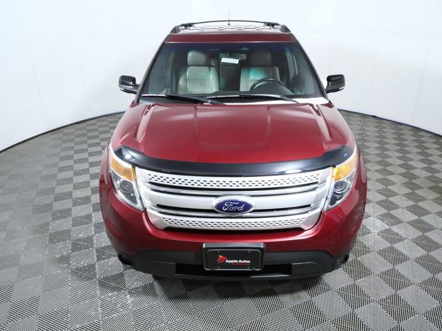 Used 2013 Ford Explorer XLT image 3