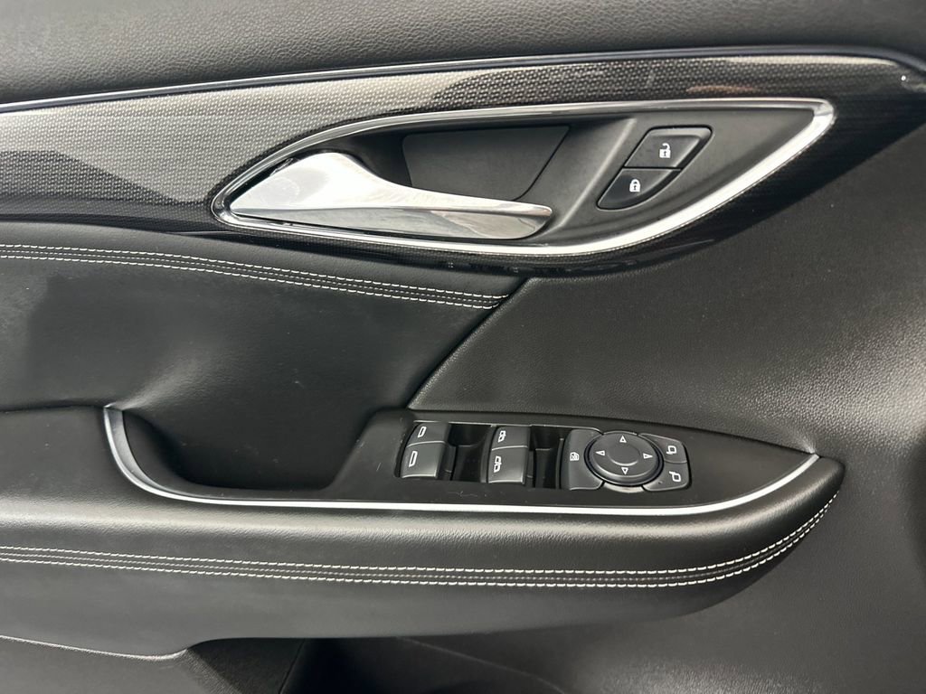 Used 2023 Buick Envision Preferred image 10