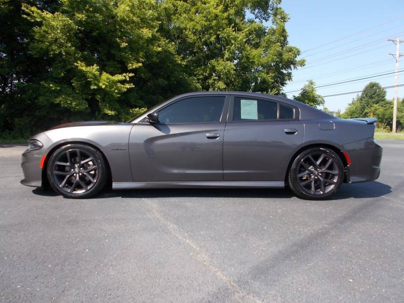 Used 2020 Dodge Charger R/T w/ Blacktop Package RWD image 2