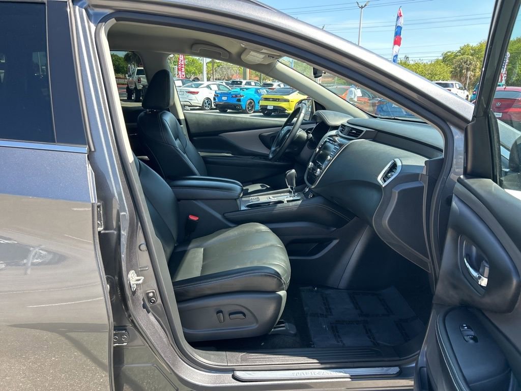 Certified 2023 Nissan Murano SV image 39