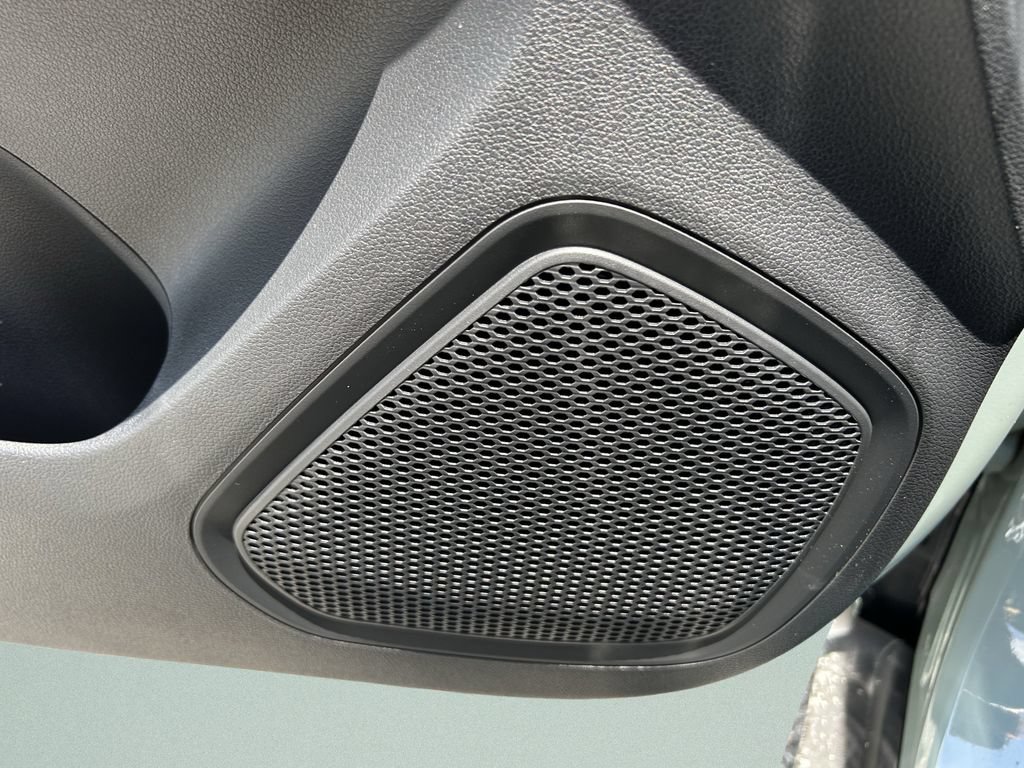 New 2026 Hyundai Venue SEL FWD image 23