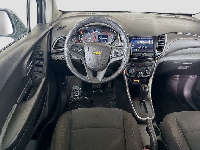 Used 2021 Chevrolet Trax LS w/ Tint and Cruise Package FWD image 16