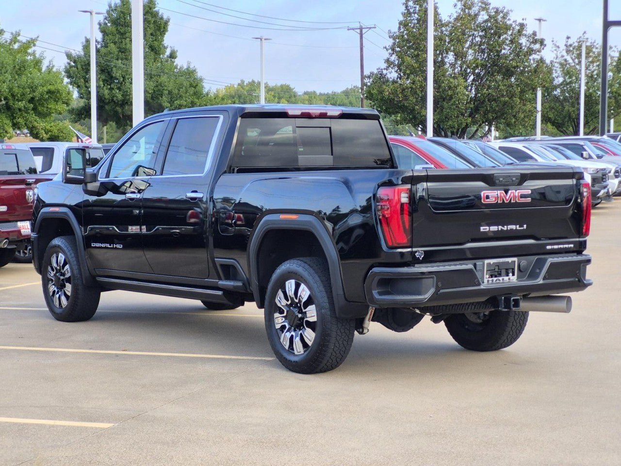 Certified 2024 GMC Sierra 2500 Denali w/ Denali Reserve Package AWD/4WD image 4