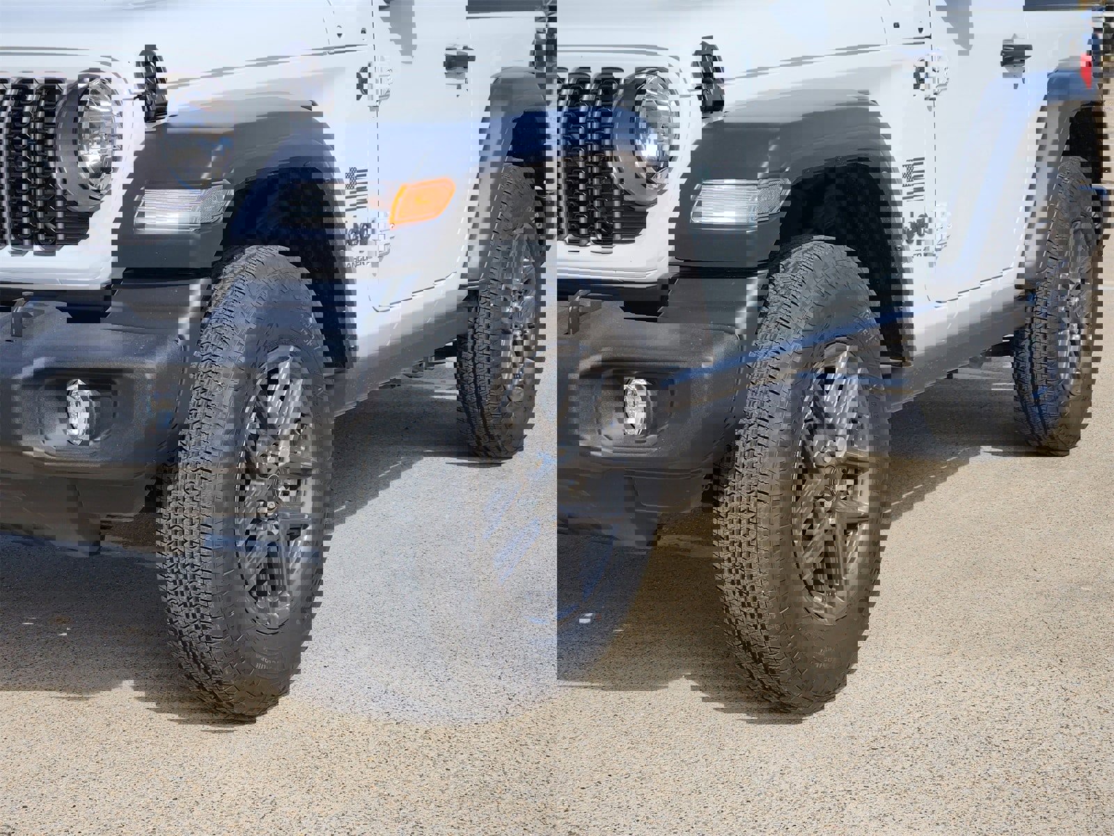 Used 2024 Jeep Wrangler Sport image 12