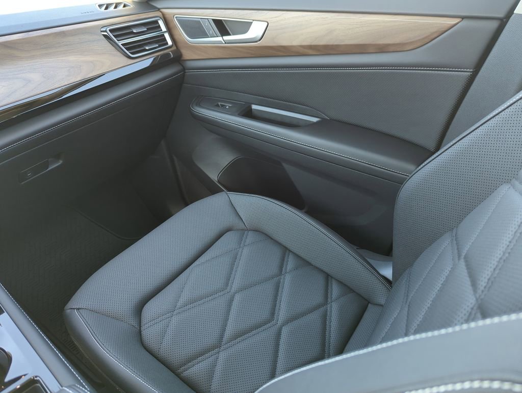 New 2026 Volkswagen Atlas SE image 25