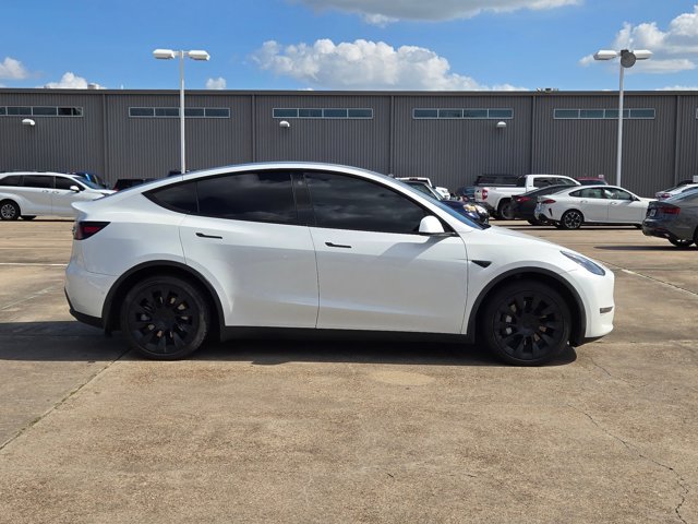 Used 2022 Tesla Model Y Long Range AWD/4WD image 5