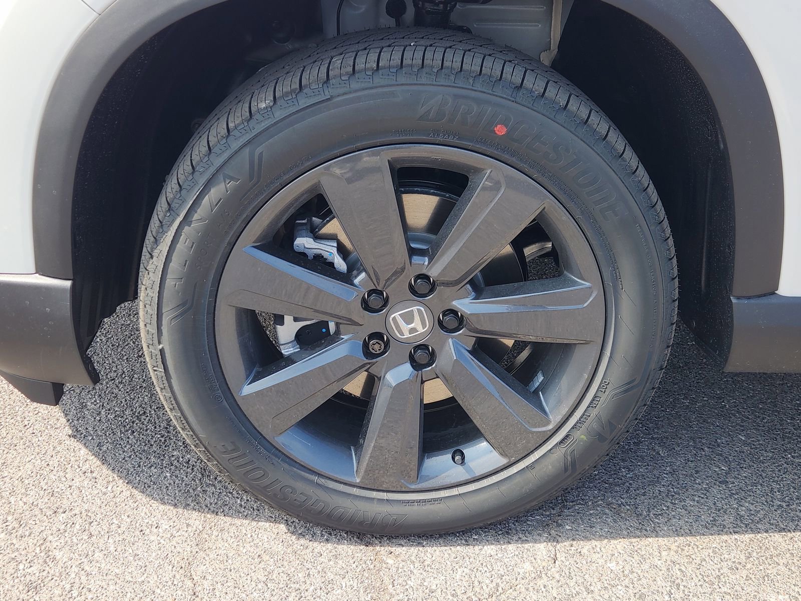 New 2026 Honda Pilot Sport image 14