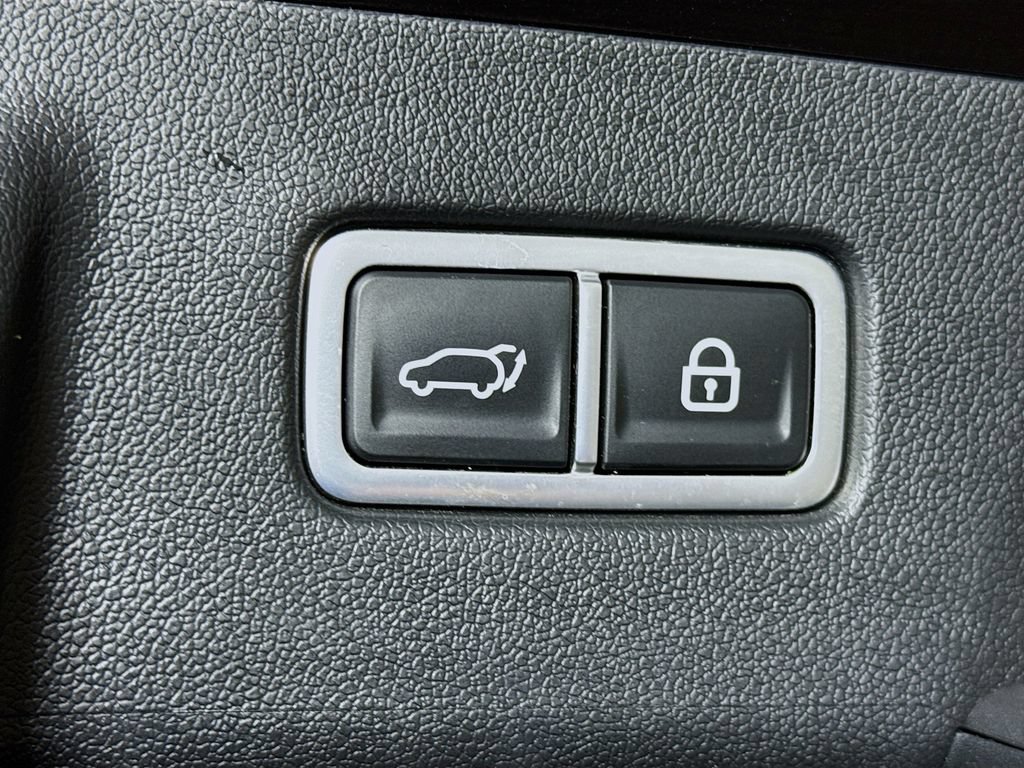 Certified 2023 Kia Sorento SX Prestige AWD/4WD image 32