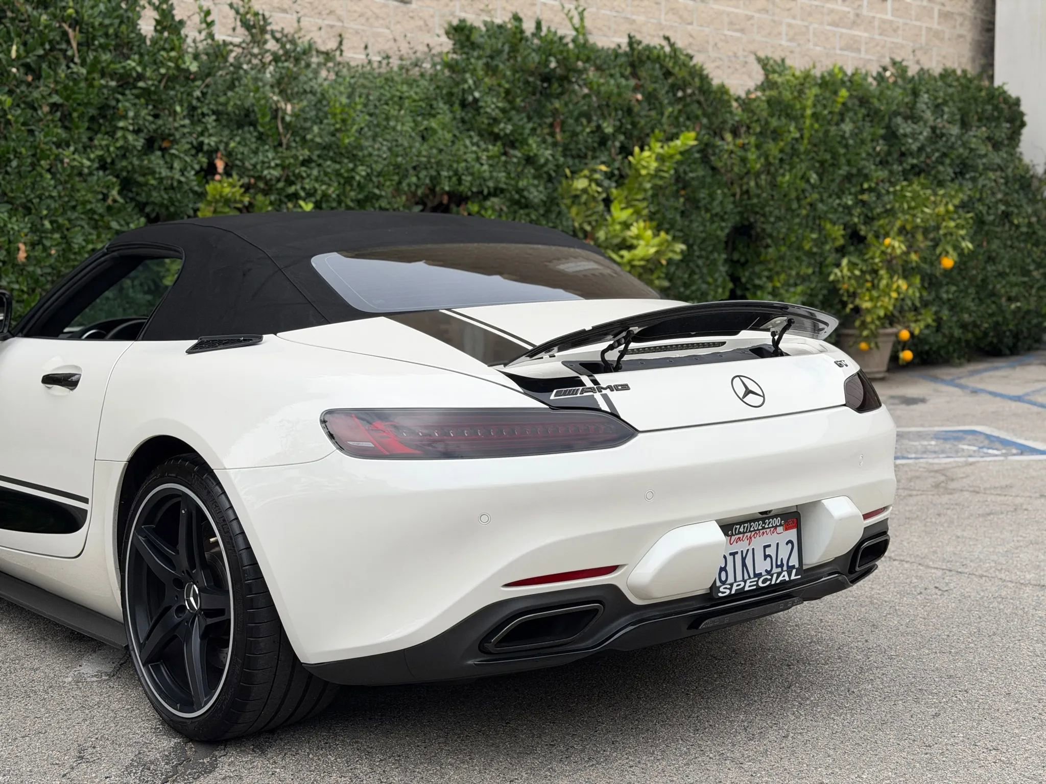 Used 2018 Mercedes-Benz AMG GT Roadster image 22