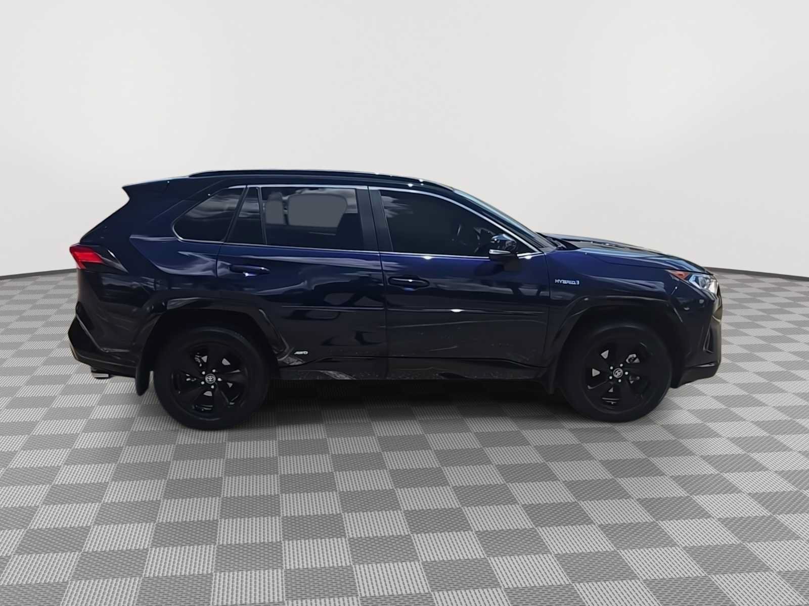 Used 2021 Toyota RAV4 XSE w/ Protection Package (TMS) AWD/4WD image 9