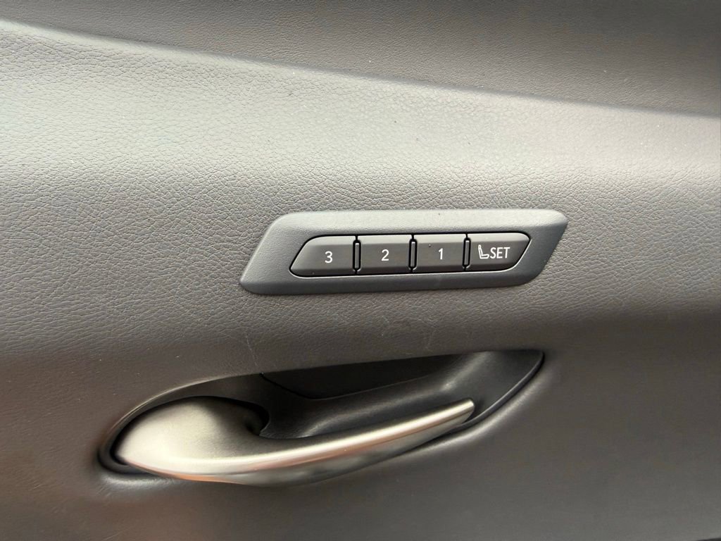 Used 2019 Lexus UX 200 w/ Accessory Package 2 image 12