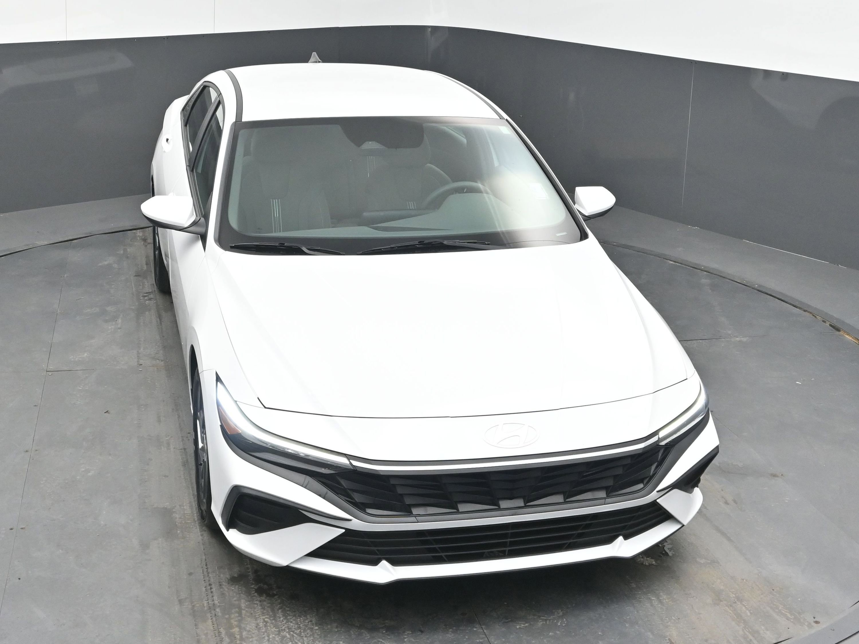 Used 2024 Hyundai Elantra SEL image 44