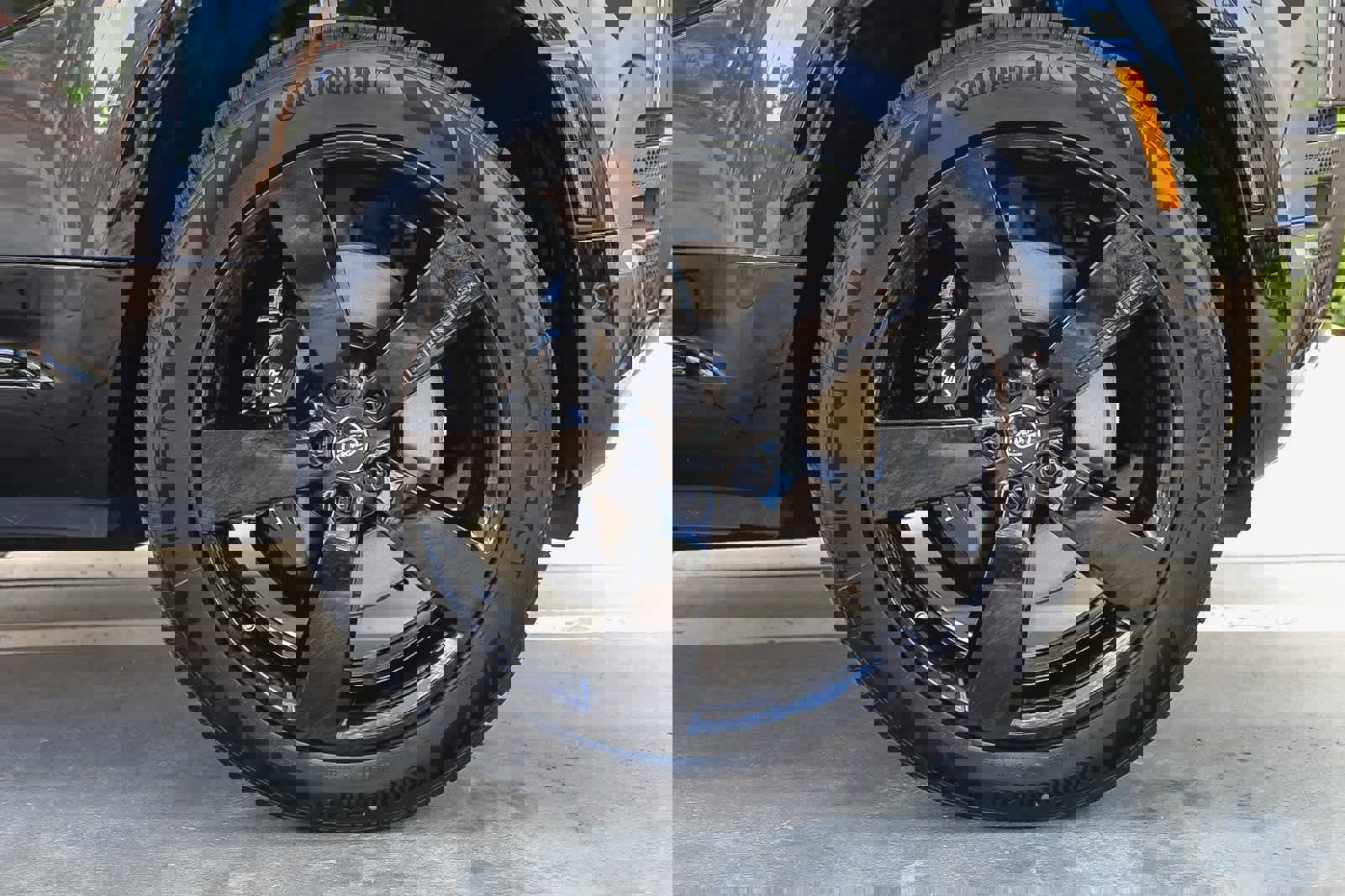 New 2025 Land Rover Defender 130 V8 image 10